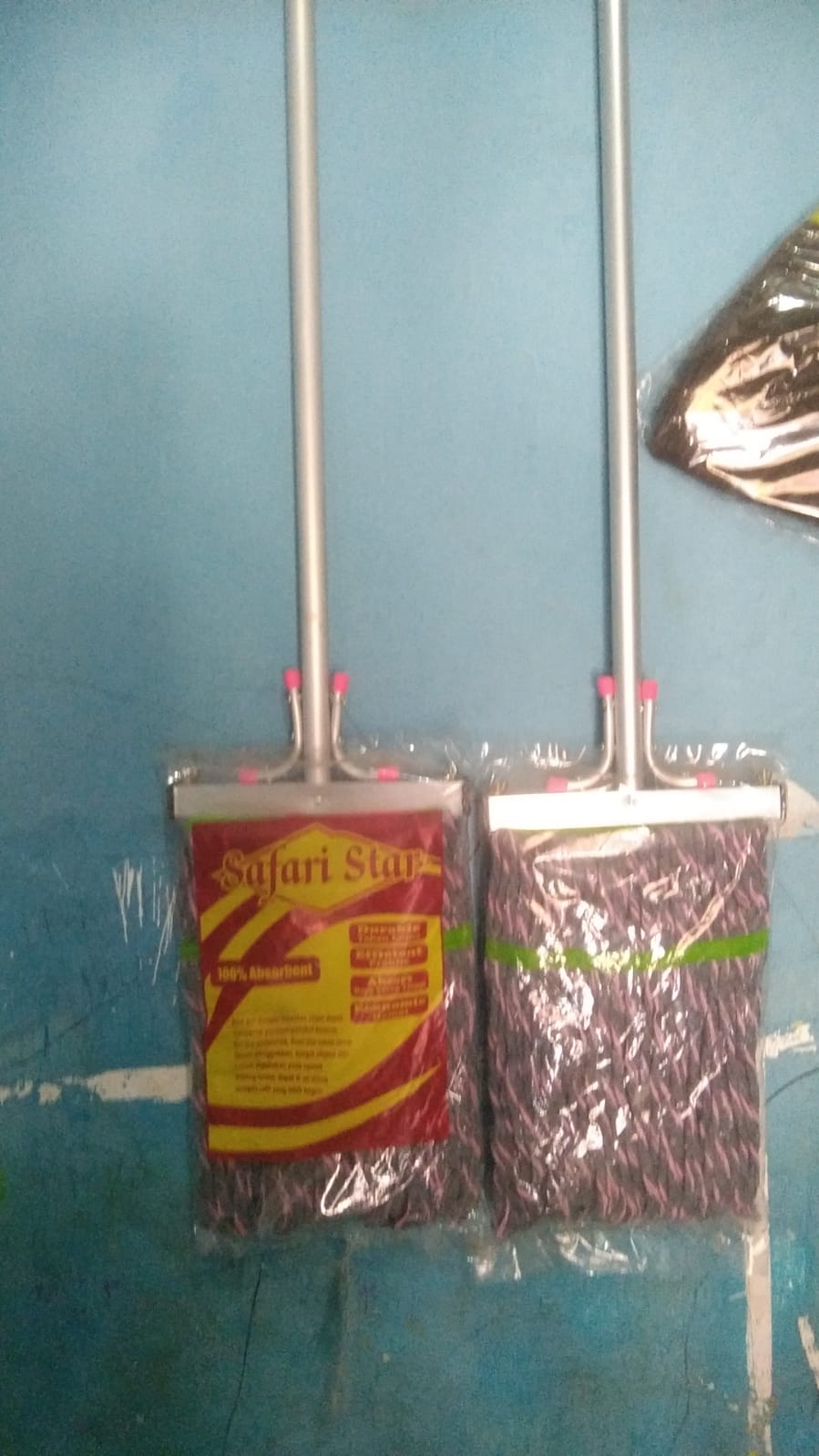 Pel Lantai Alumunium