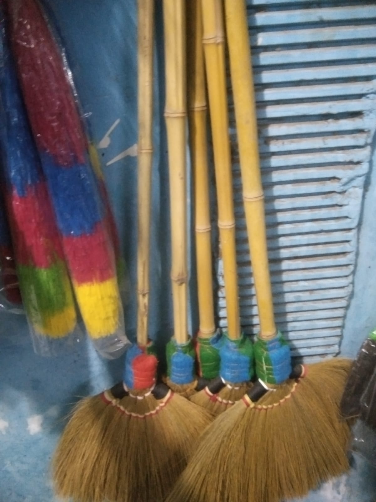 Sapu Lantai Gelung