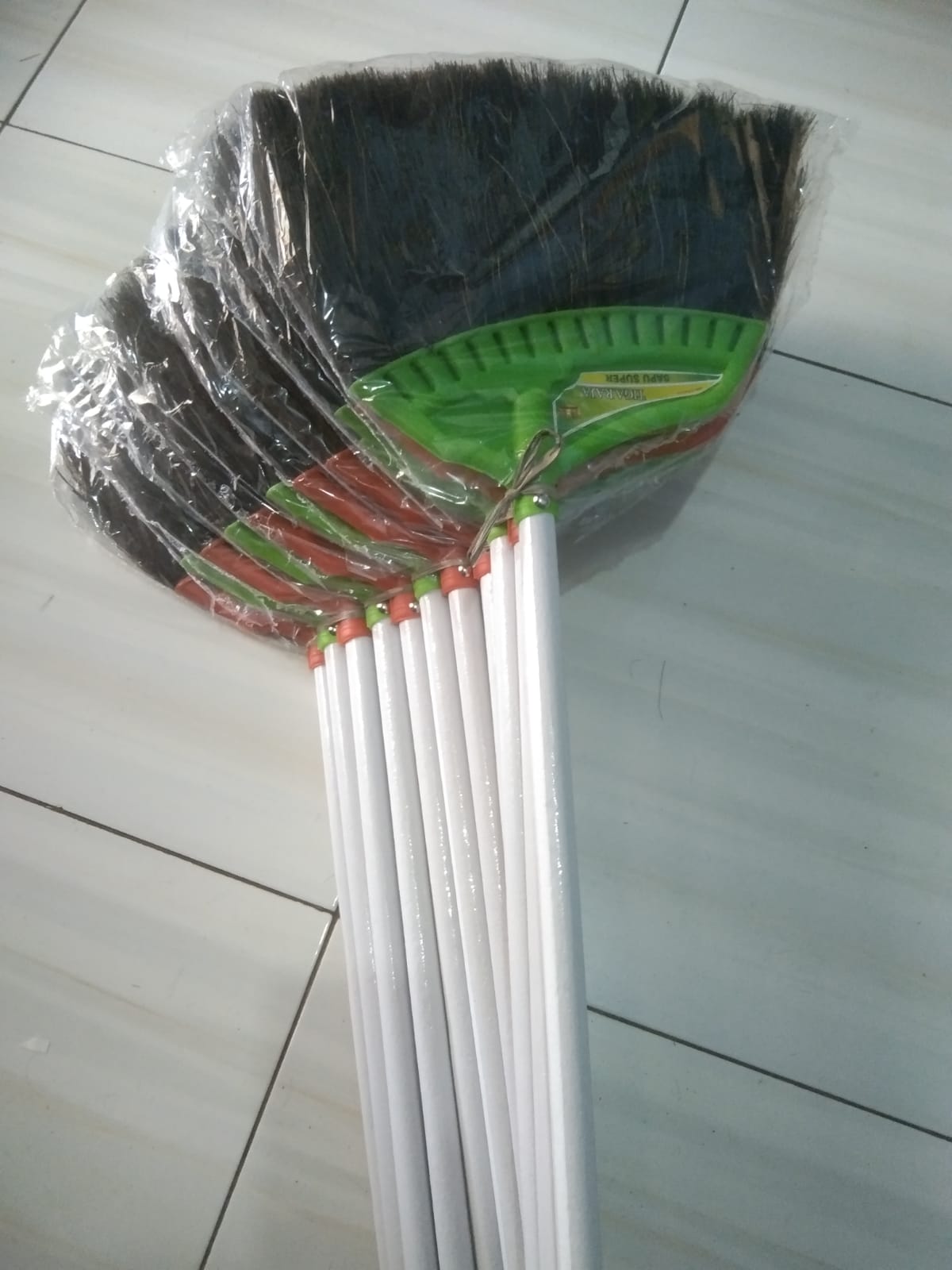 Sapu Lantai Kelelawar Super