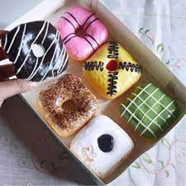 Cetakan Kue Donat Karakter Bentuk Segitiga - Gambar 4